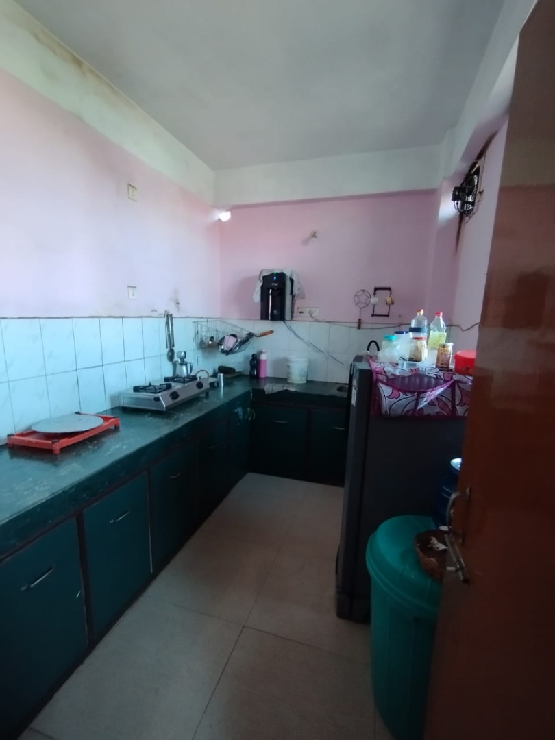 Semi Furnished 3bhk in Dinesh Ojha Path, SATSANG VIHAR, Bhangagarh, Guwahati, Assam, India for Rent